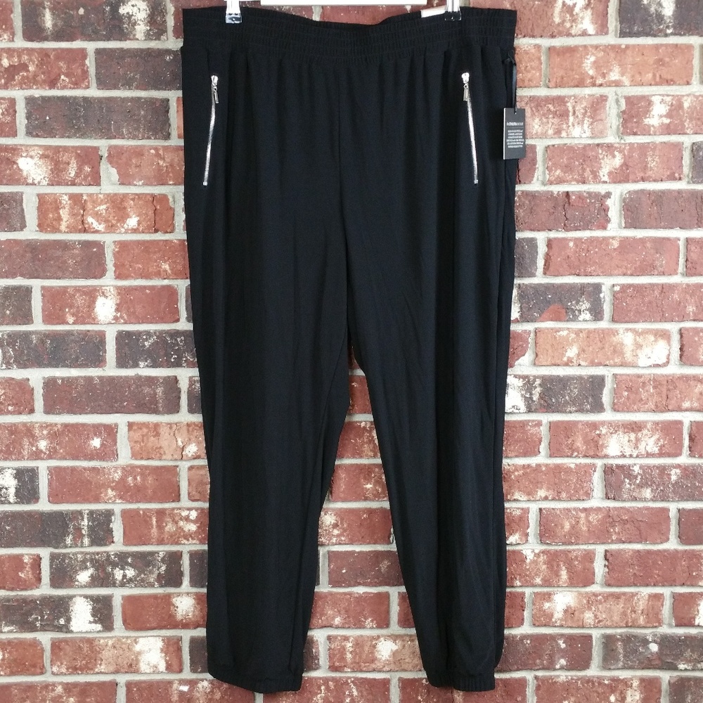Chico's Ultimate Fit Black Jogger Casual Pants